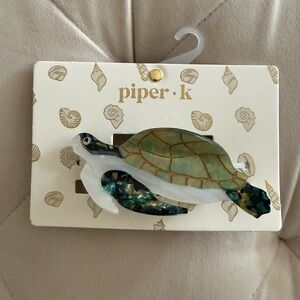 Piper K Green Turtle Hair Clip